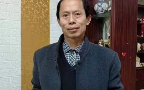 中国末代皇帝扮演者、’红色藏家王清君要向华为捐献《华为梦·中国龙》天然奇石